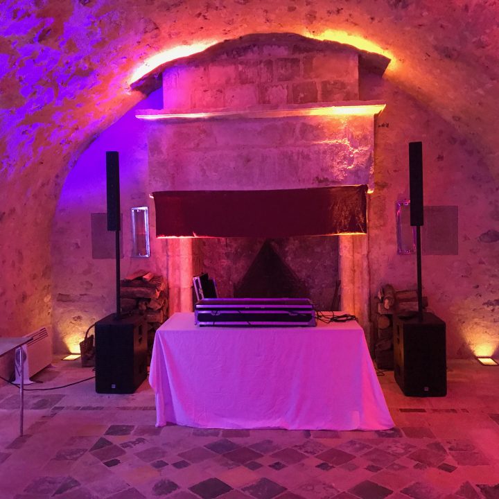 Rent your Medieval castle Paris Deluxe Drivers Selection